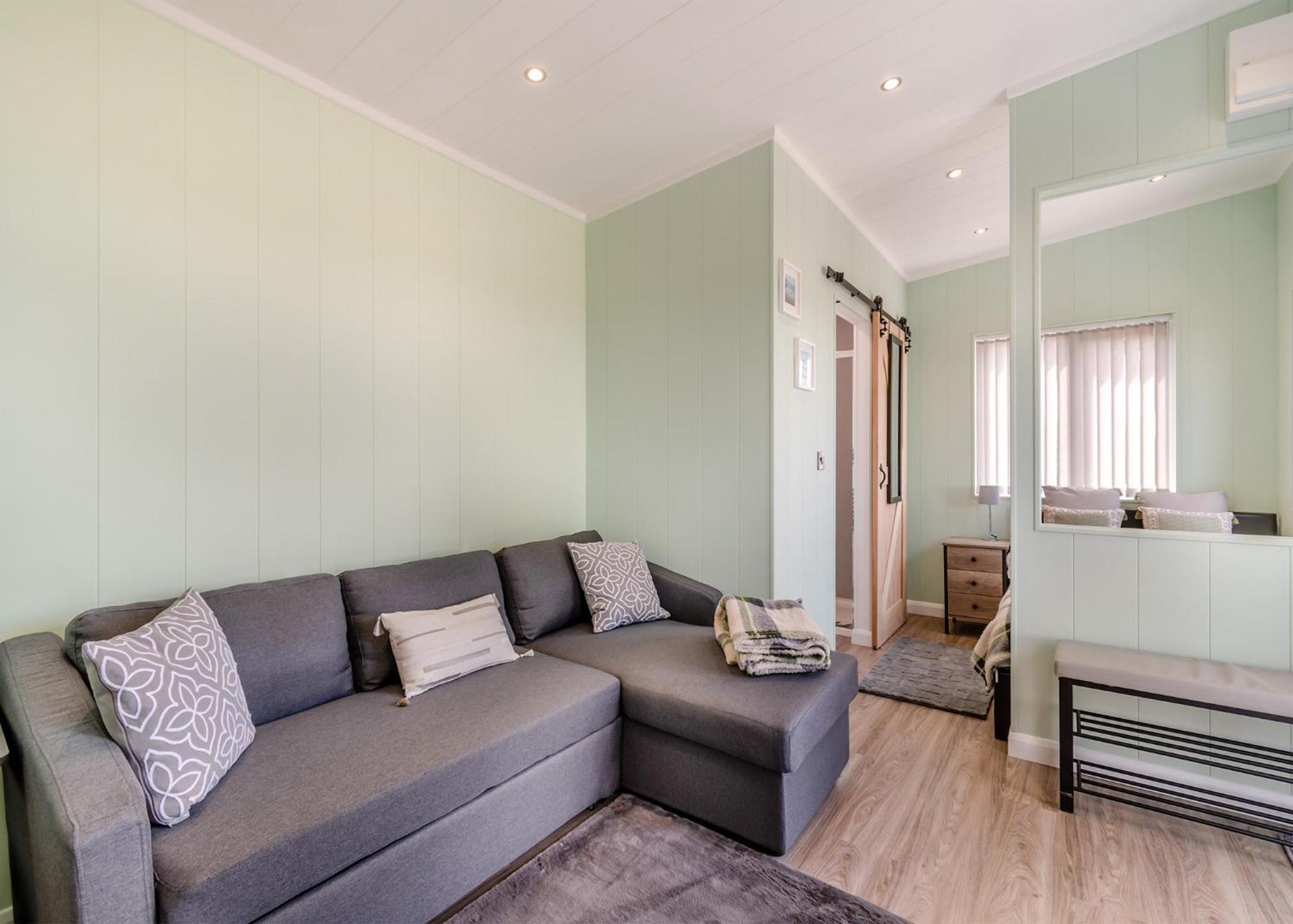 Calvesland Hideaway Hotel Manorbier Room photo